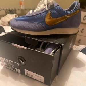 Powder Blue Daybreak Nike